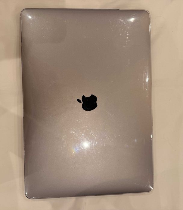 MacBook Pro 15" 2018 (i7 / 16GB RAM) + Capas de Proteção