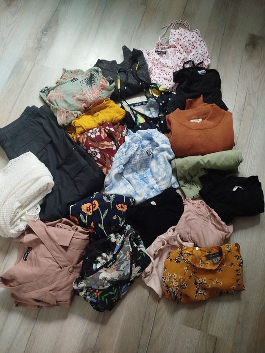Paka ubrań damskich rozmiar L 20 szt.