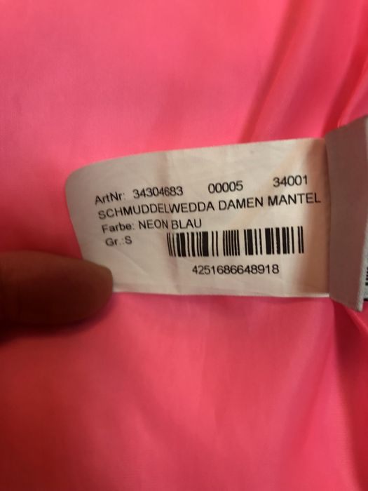 Śliczny płaszcz zimowy przeciwdeszczowy Schmuddelwedda