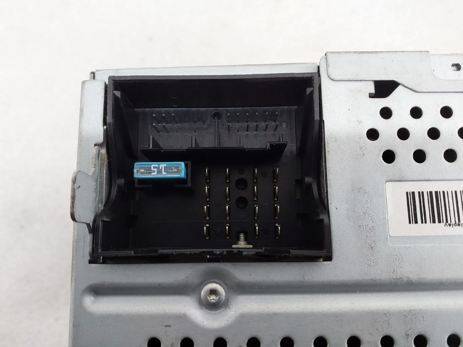 Rádio / auto-rádio VOLKSWAGEN Golf VI (5K1)