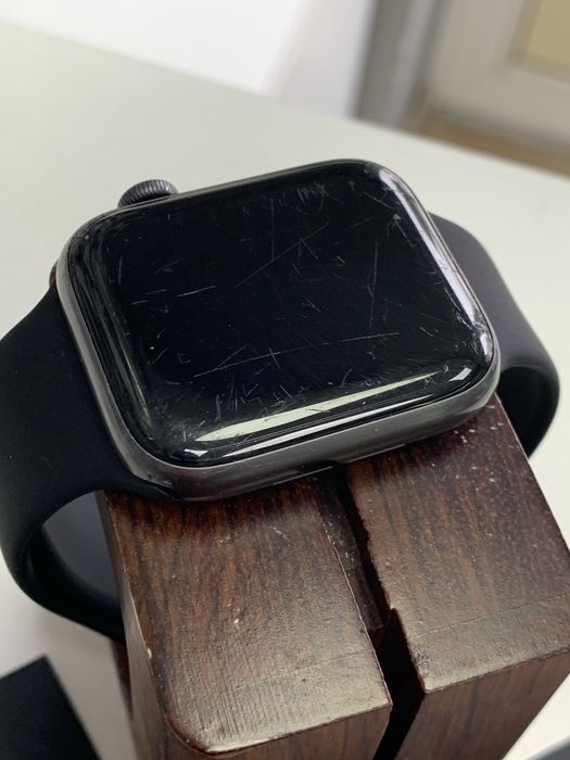 Оригінальні  apple watch series 6 44 mm space gray
