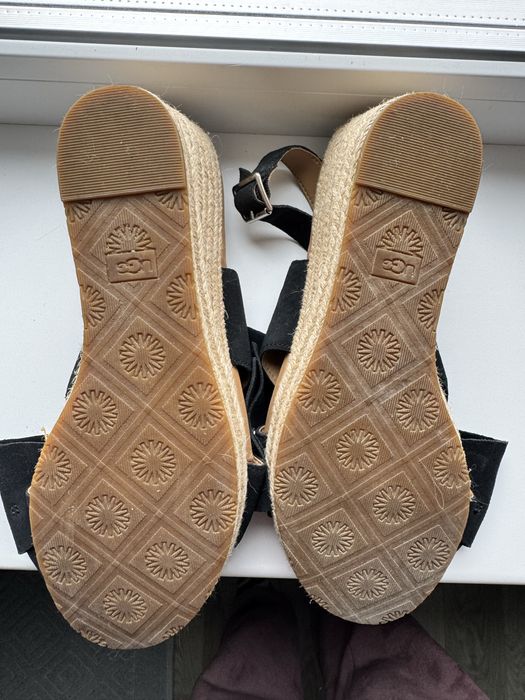 Ugg босоніжки оригінал 39 р