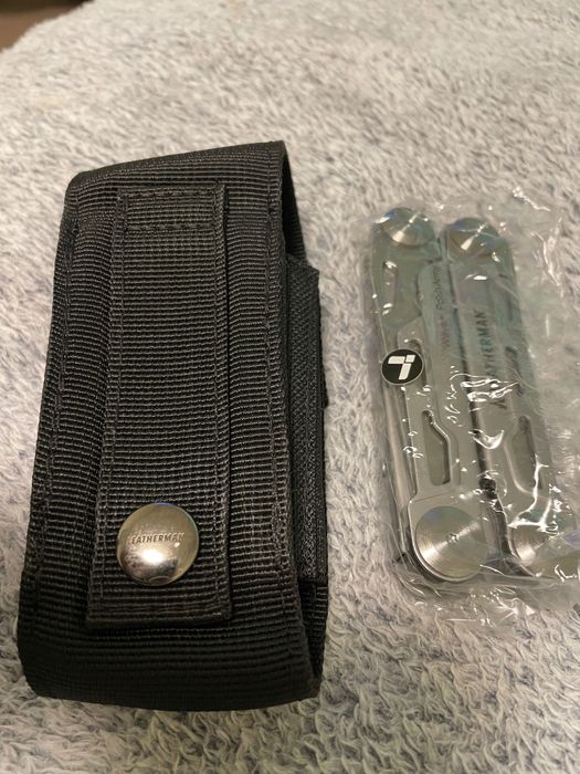 Мультитул с плоскогубцами для походов и кемпинга. Новый.