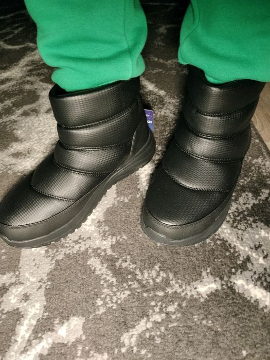 Дуті черевички від Skechers