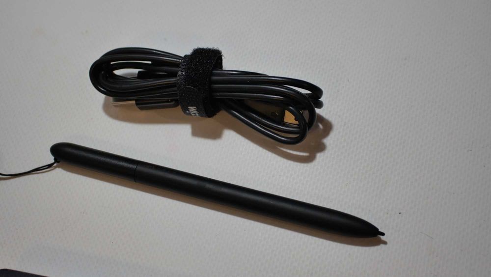 Графічний планшет для малювання Wacom DTU-1141K 10.1" Full HD IPS 1024