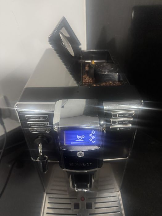 Máquina café automática Saeco Incanto