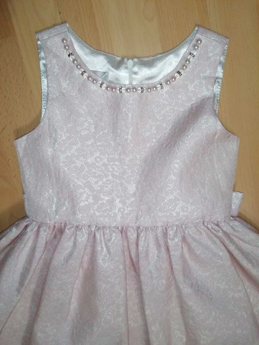 Elegancka sukienka dla dziewczynki, błyszcząca idealna na Święta.