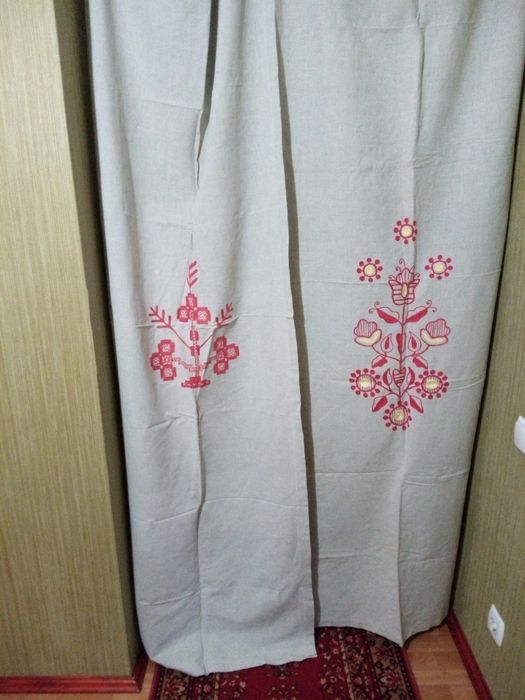 Шторы на окна...