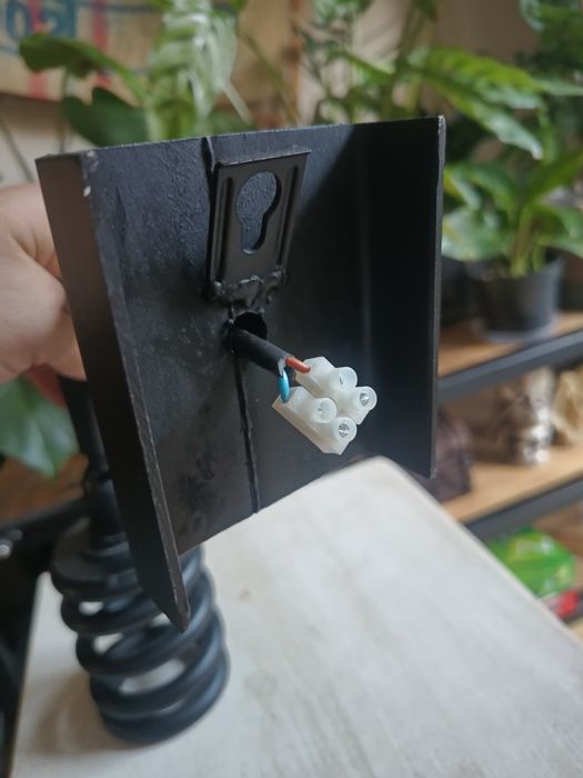 Kinkiet metalowy loft