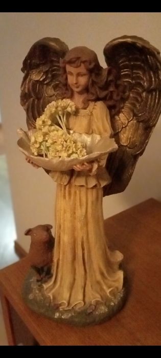 Duas S. de Fátima 1 com 50 cm outra 40 cm 1 santo 50 cm em excelente e