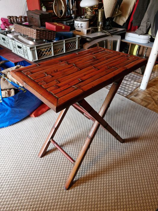 Mesa de apoio feita em BAMBOO