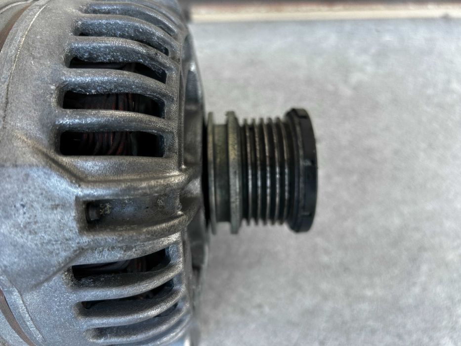 генератор Audi A4 B8 A5 8T Q5 2.0TDI 2007-2015 140amper (03G903016E)