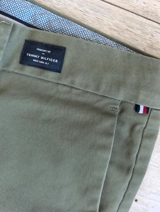 Spodnie chinosy Tommy Hilfiger