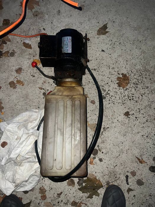 Гідравлічний блок живлення