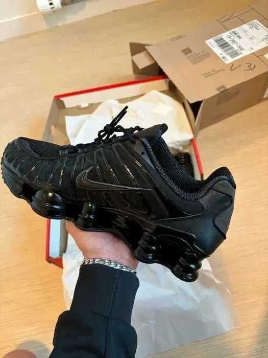 Nike Shox TL Czarny R.41