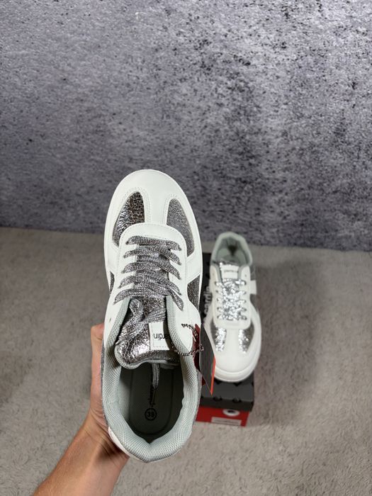 Pierre Cardin White and Silver