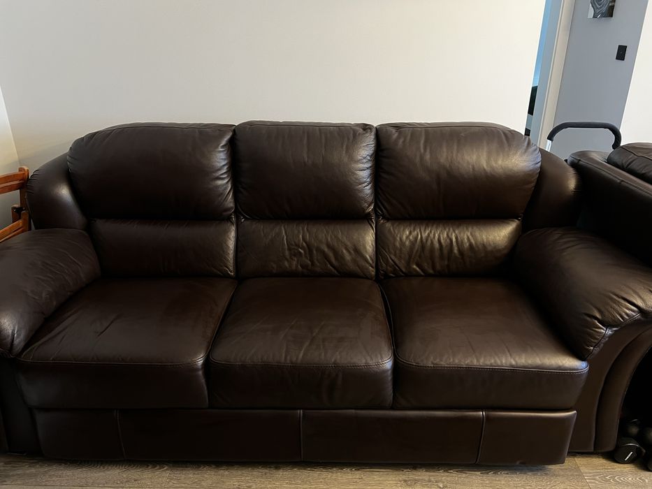 Zestaw skórzany [Helvetia Furniture]