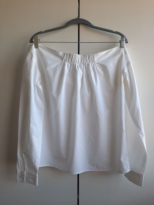 Camisa branca sem ombros da H&M