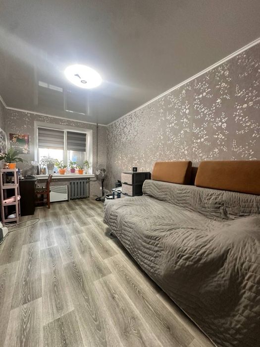 Продам 3 комн Тополя