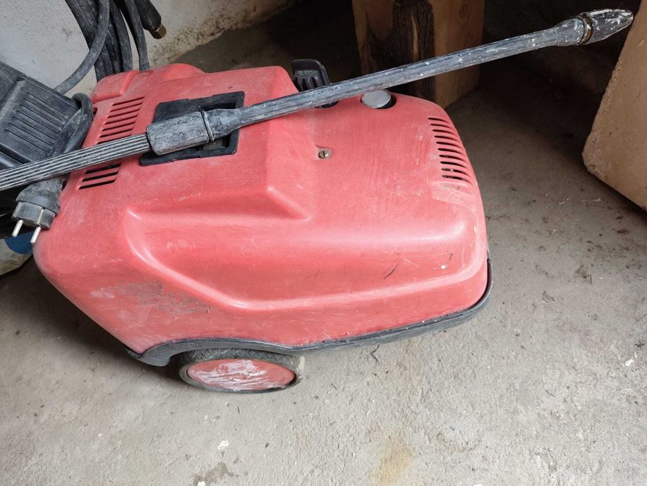 Máquina de Lavagem à Pressão