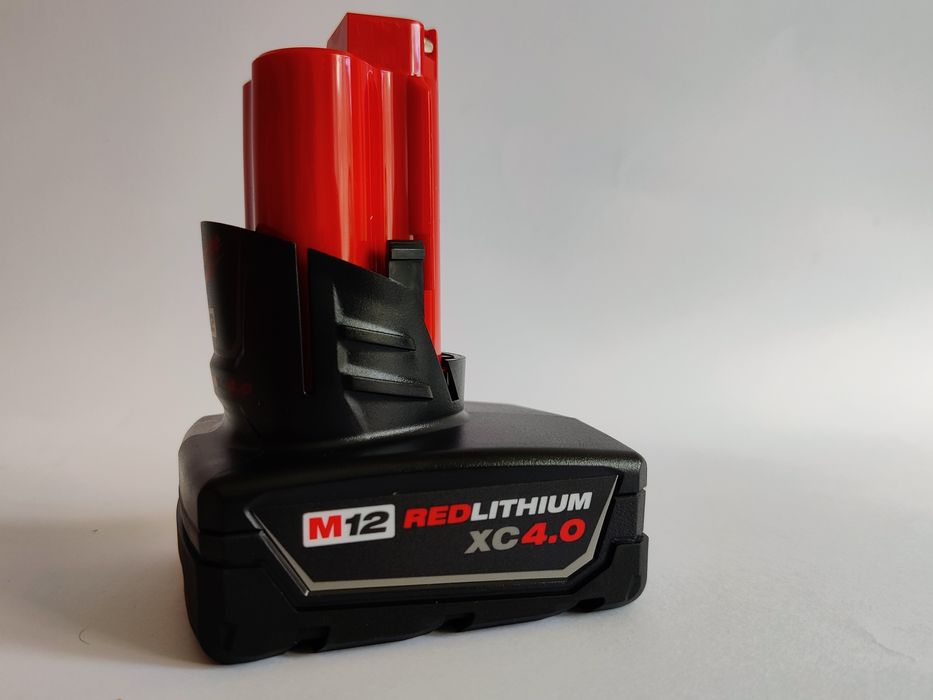 Milwaukee M12 48-11-2440 акумулятор 4ач Оригінал США