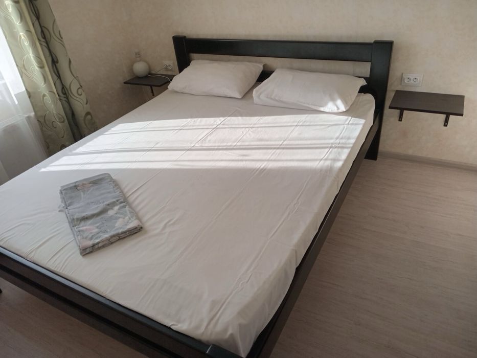 Затишний будинок подобово, евроремон, Різдвяна 196, в районі Зеленоі.