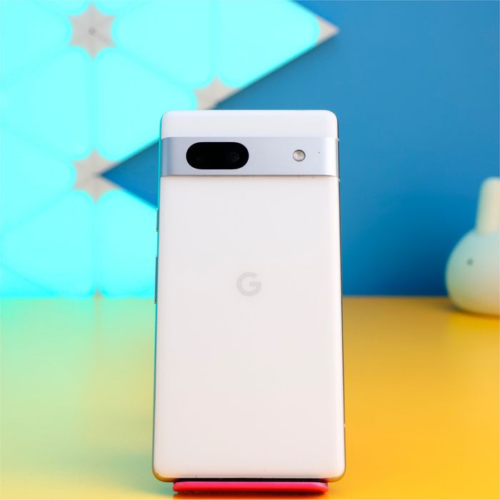 Смартфон Google Pixel 7a 8/128GB Snow (179468) Б/У З ГАРАНТІЄЮ