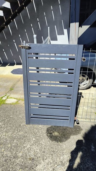 Furtka brama ogrodowa metalowa z zawiasami