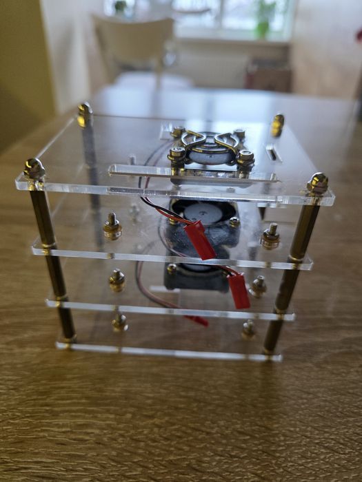 Міні стійка для raspberry pi кластера