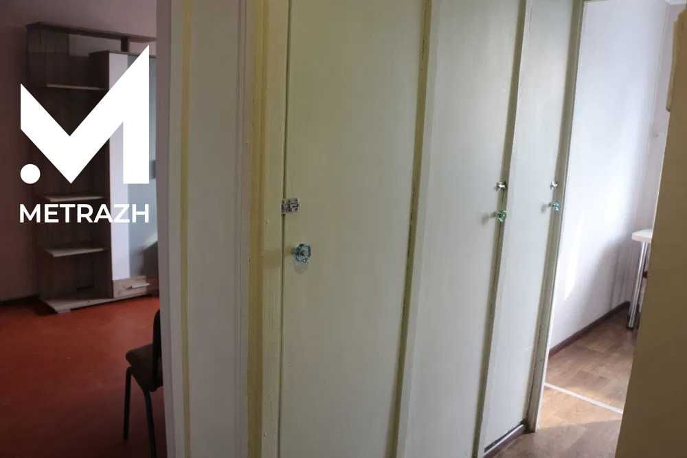Продам 1- комнатную квартиру 7/10, Алексеевка , Ахсарова 18 ( 89073)