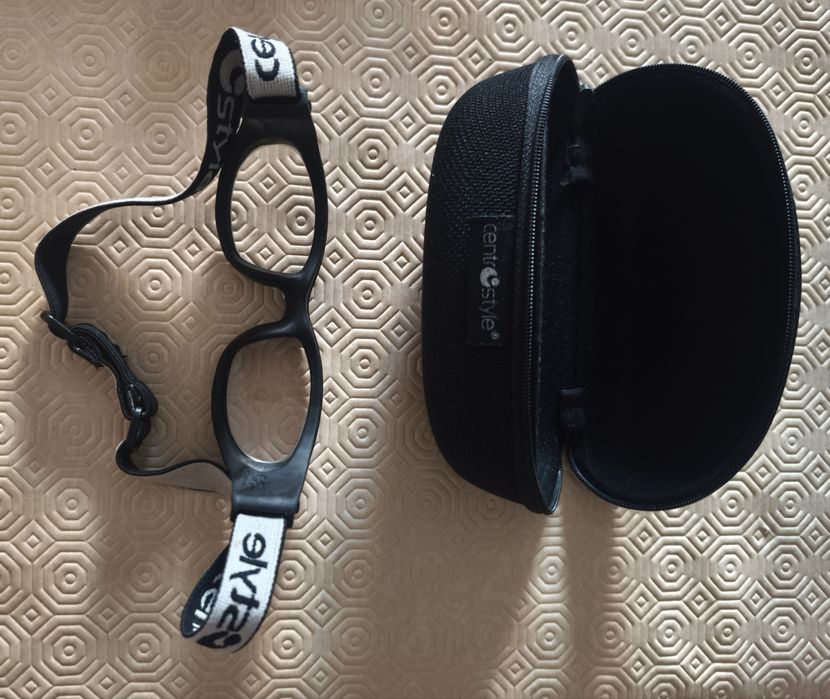 Armacao de oculos para desporto