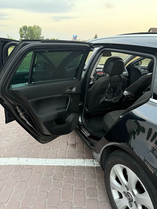 Opel insignia sport tourer Рестайлинг