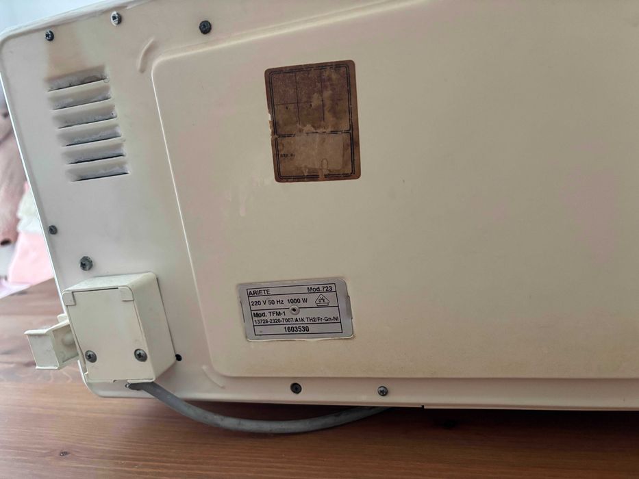 Mini-forno a funcionar