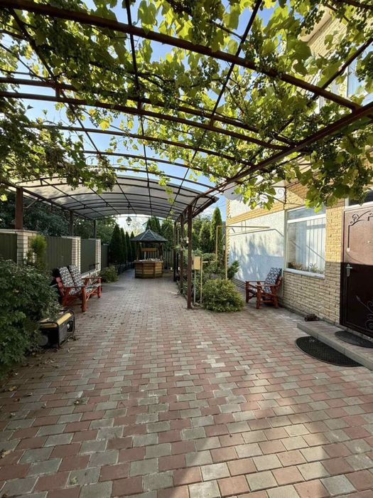 Сучасний будинок 110 м², 15 соток, до 10 км від міста