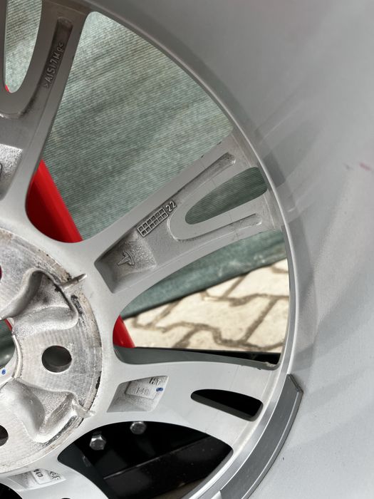 Продам диск Tesla Model Y R19