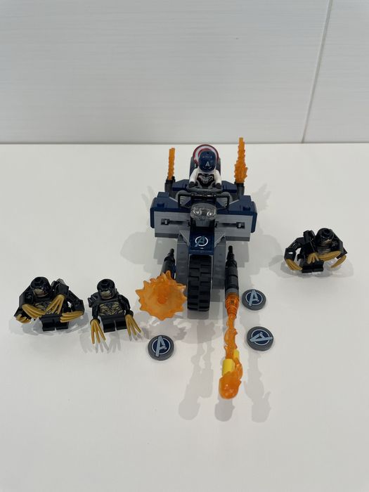 LEGO Captain America - OUTRIDERS ATTACK (from Avengers Endgame) 76123