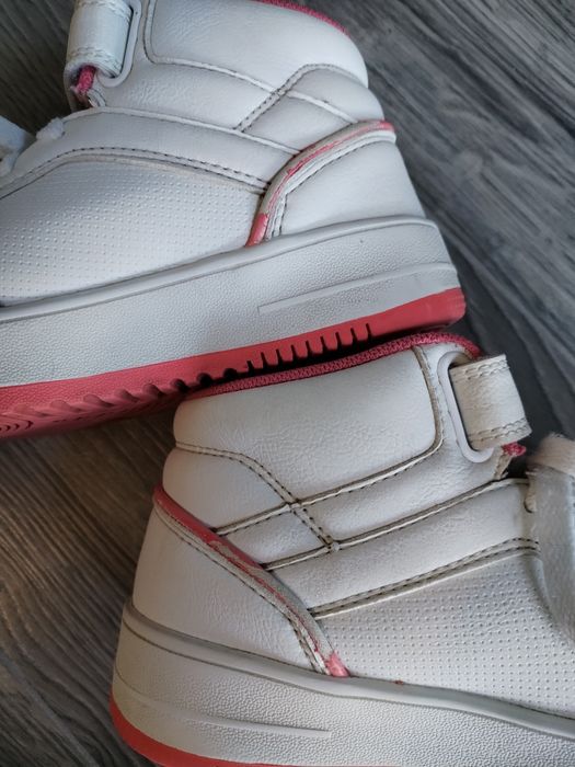 Кросівки, хайтопи для дівчинки