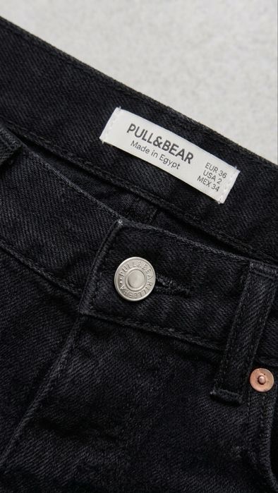 Klasyczne, czarne jeansy Pull&Bear - roz. 36
