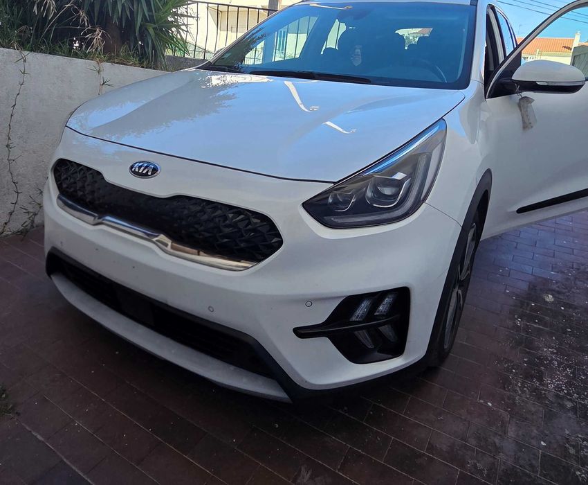 Kia niro tech hybrid