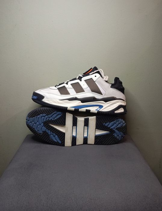 Adidas Niteball, rozmiar 44.