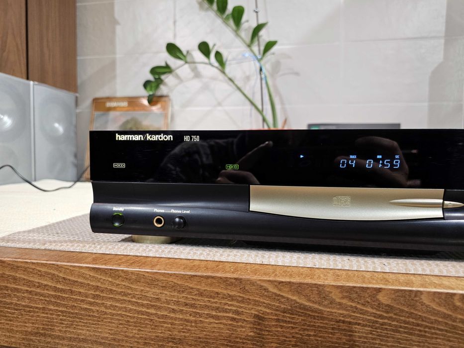 Програвач CD Harman/kardon HD 750