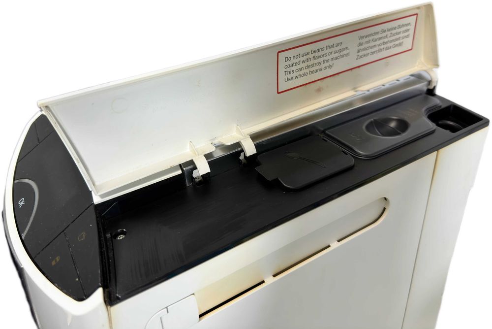 Ekspres do kawy Miele CM 5200 biały menu polskie 15BAR