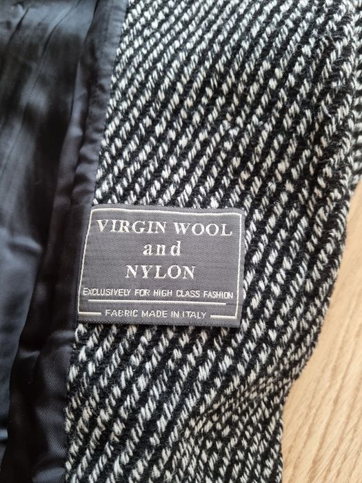 Długi płaszcz wełniany czarno biały w paski xl