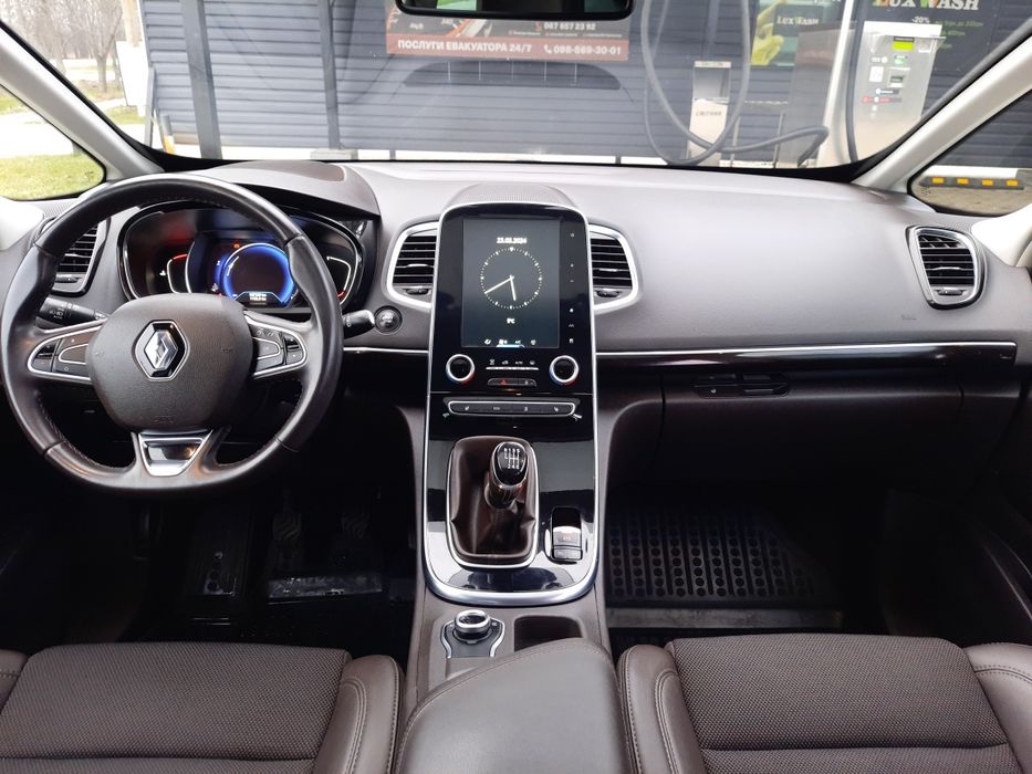 Renault Espase V 2016