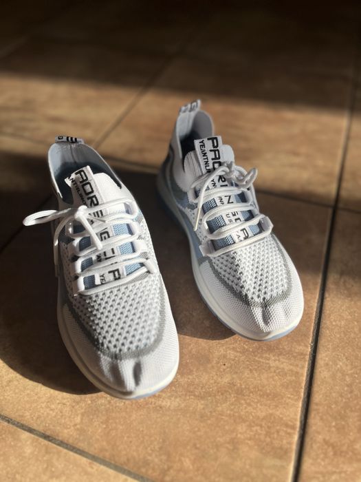 Damskie buty sportowe 38