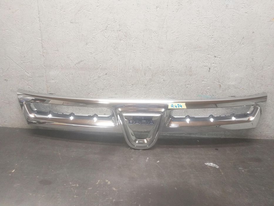 Atrapa grill dacia duster i 1 10-