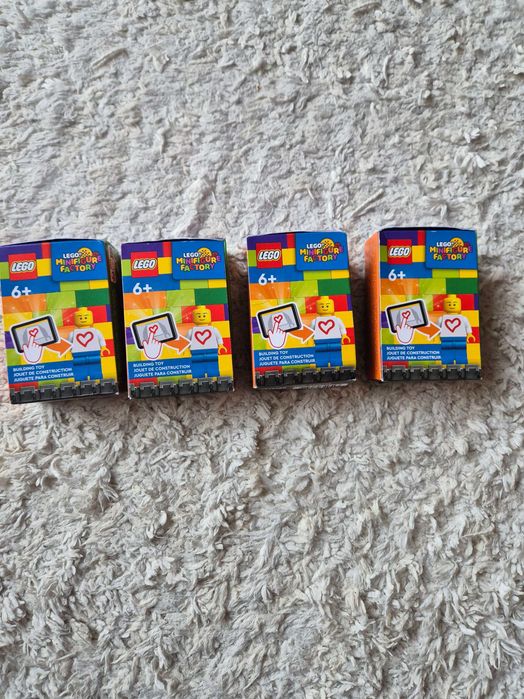 LEGO Minifigure Factory – Caixa Selada (Nova)