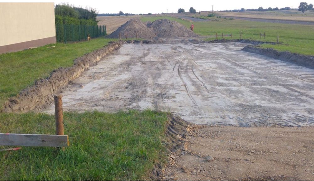 Usługi koparko-ładowarką