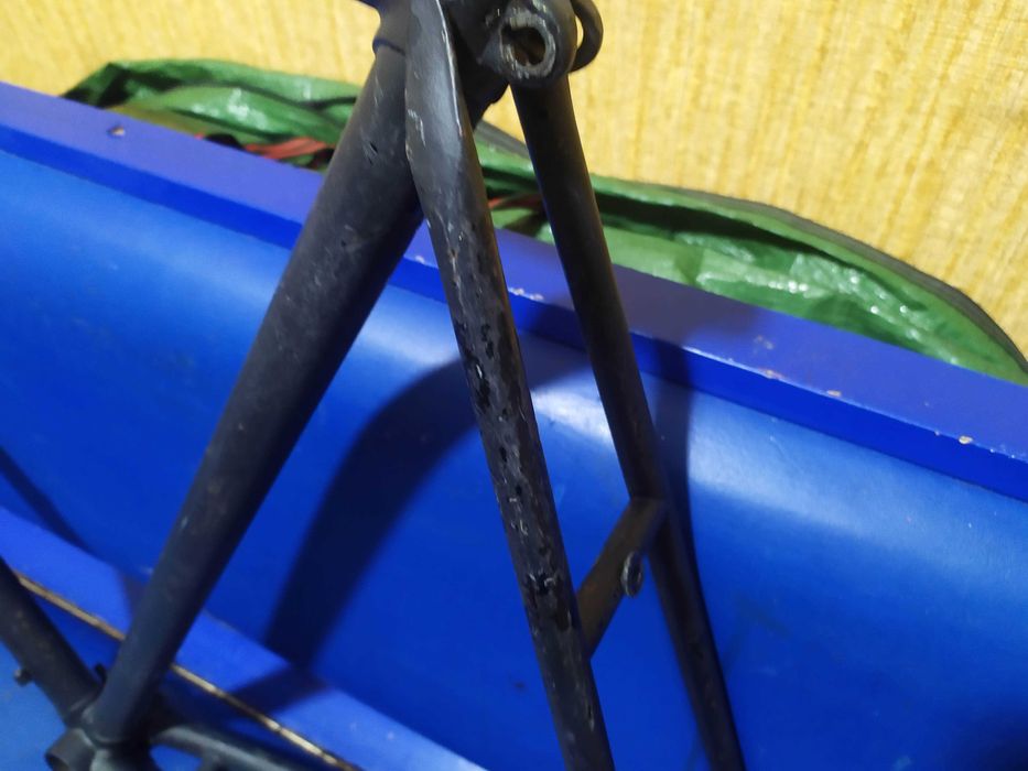 Рама 28, шоссейная стальная