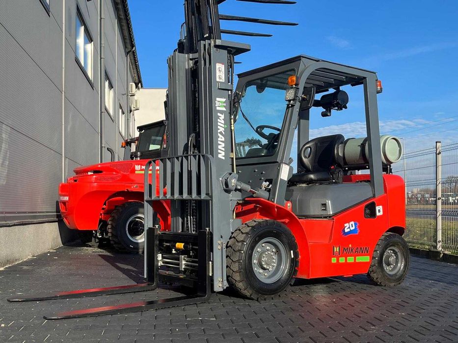 Wózek Widłowy 2T MIKANN, Maszt 4.5m,Triplex, Benzyna-Gaz, Półkabina